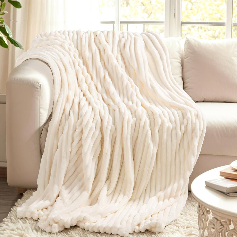 Thickened Striped Flannel Blanket – Luxuriously Soft and Cozy Plush Throw for Ultimate Comfort and Warmth, Perfect for Home Decor and Travel